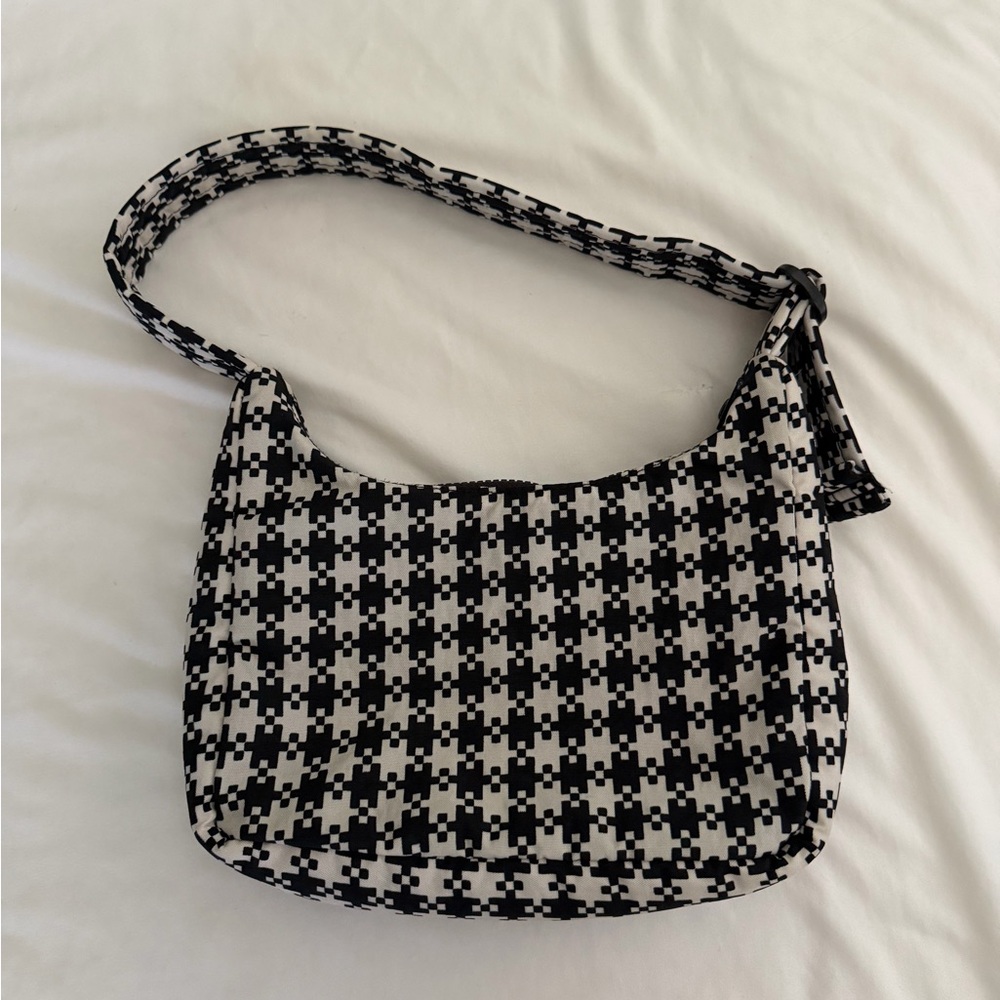 BAGGU Mini Shoulder Bag - Black and White Houndstooth